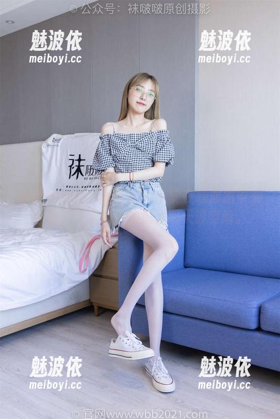 BoBoSocks袜啵啵 - 小安在线涂指甲油合集，一边涂一边想到明天该穿啥。
