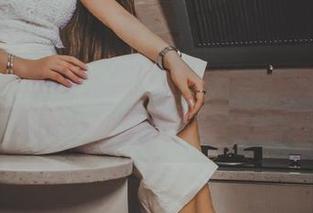 GIRLT果团网 – 怎么甜Abby的黑白作品,原图一秒拨动我的神经线?