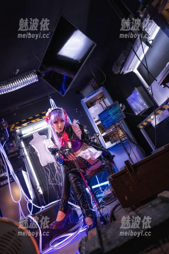 观看Kettoe的“女王”，每一张都像在发信号，我都不知该如何回礼……汗！