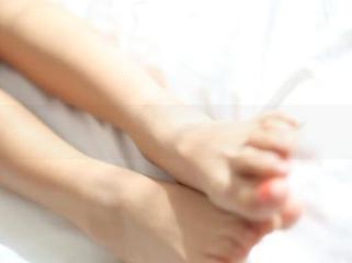 ROSI的少女：私拍照里突然冒出来的小演员！