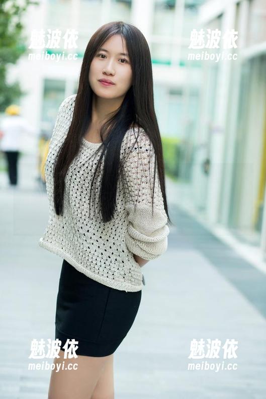 TuiGirl推女郎 - 李丽莎裸足最新图包，细腻与诱惑同在，精选才配得上这样的宝藏！