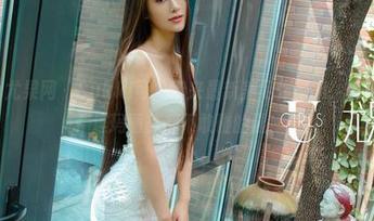 UGirls尤果网 – Sukki可儿带来最新美足作品集，保证你会想连玛丽苏都不敢碰的腿！