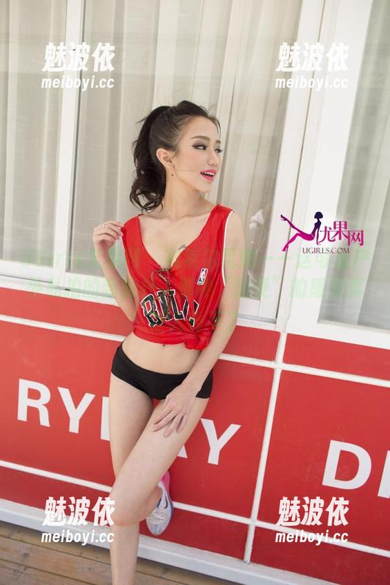 UGirls尤果网 - 布莱尔昆娜——这可是户外私拍的新标杆，那种“随便”的感觉真让人受不了