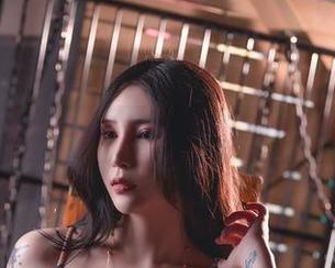 当Vams子在线的美图遇上瑜伽,某种深邃的虹吸感涌了上来?