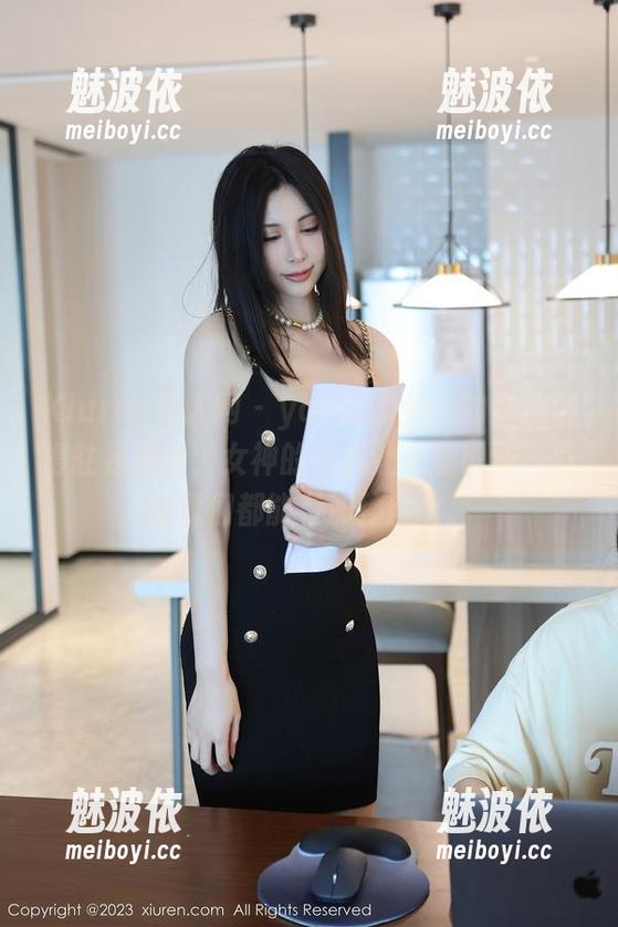 Xiuren秀人网 - youOvOyou的作品值得驻足观看，女神的姿态让我意识到，其实我们都能有那种自信。