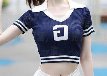 Xiuren秀人网 – 一颗甜蛋黄a本人的套装原图,意外的可爱,分享完只是想要再看一遍。
