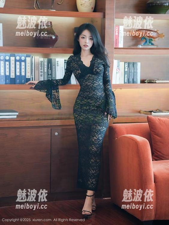 Xiuren秀人网 - 镂空有点高端，伊一Moon的原图好像应该放在画廊里。