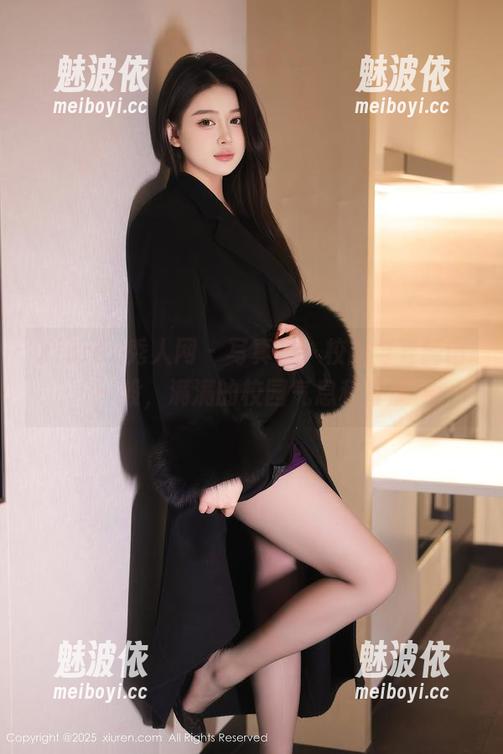 Xiuren秀人网 - 写真里，校服与夏旖诺一般，满满的校园气息和青涩