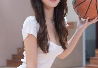 Xiuren秀人网 – 吊带不只是单薄的布,曦宝儿高清图片来教你看透。