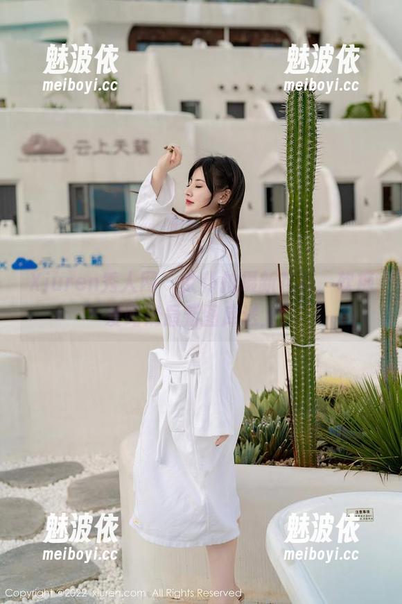 Xiuren秀人网-软糖爱喝奶 Xiuren秀人网 - 女仆拍摄新花样,软糖爱喝奶最新图库送上!