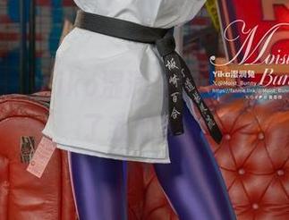 照片欣赏:Yiko湿润兔的套装,渐渐模糊了我的思绪