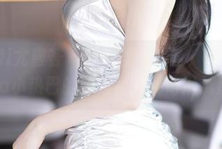 YouMi尤蜜荟 – 图片里的黑丝，简直把Angela小热巴的好身材展现得淋漓尽致。