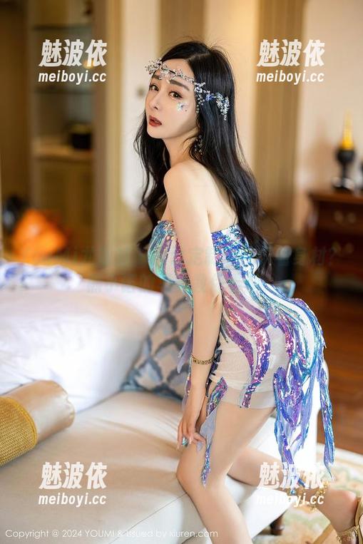 YouMi尤蜜荟 - 谁说定制丝袜只看身材？熊小诺的写真教你看腿！