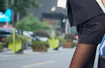 YouMi尤蜜荟 – 黄乐然的白丝，那网盘里的小标签真是太有趣了！