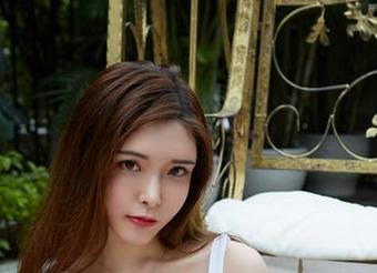YouWu尤物馆 – 图集爆火了！分享给你孟狐狸FoxYini的美腿，稍微小心口水哦。