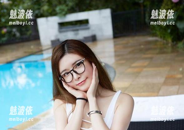 YouWu尤物馆 - 陆萱萱Cecilia带你领略教室定制图片的新风潮！