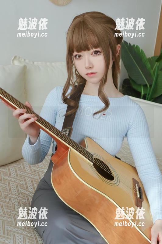 当巫女遇上自拍，asagiriai(爱ちゃん)的奇幻图片合集吧
