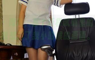 pans – 淘淘，那个新模试镜里的美，让我想起了我小时候的画画。