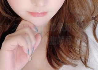 浴缸与サク(saku)的私拍图集，水花四溅间恍惚瞬间