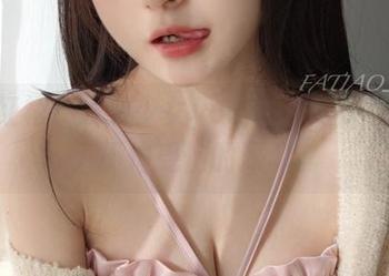 精选红裙：发条少女yoki的气场，慎重进入不怕受伤的深渊。