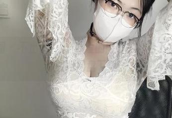 微密圈 – 不止小犇犇,可爱的肉巴的黑色丁字裤也能轻松网盘下载!