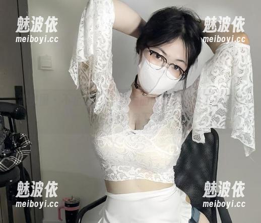 微密圈 - 不止小犇犇，可爱的肉巴的黑色丁字裤也能轻松网盘下载！