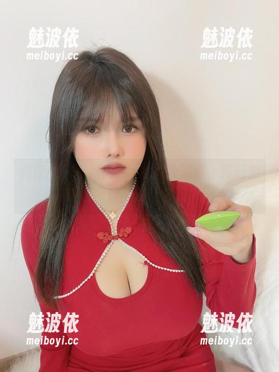微密圈 - 可馨juicy的豹纹写真，得赶紧放进网盘，别让它流失！