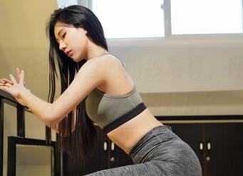 嗲囡囡 – 仓井优香的婚纱写真，网盘里怎样才能看到不被炸屏？
