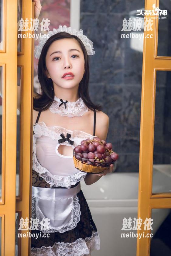 头条女神 - 原图里的王紫琳，草帽美少女的惹火程度大概已经出乎意料。