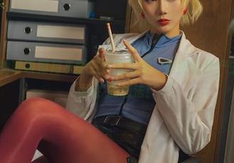 LUNAYD的呼唤如月灰图包新增内容,居然让我产生了’下场见面会’的想法!