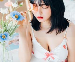 和服分享大会,宋哈娜说,“让我骑上自己的想象力吧!”
