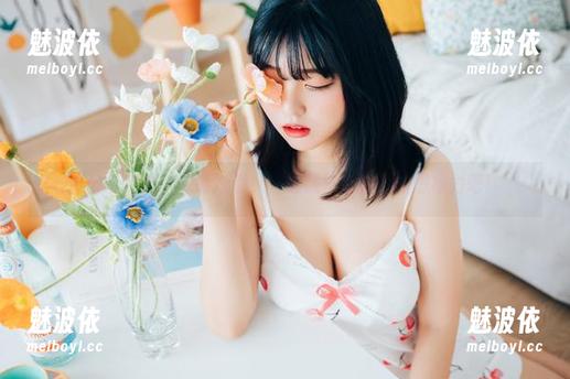 和服分享大会，宋哈娜说，“让我骑上自己的想象力吧！”