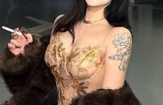 微密圈 – 小优优子与她的貂皮大衣：这是我温暖的战袍？合集图片，让我们一探究竟。
