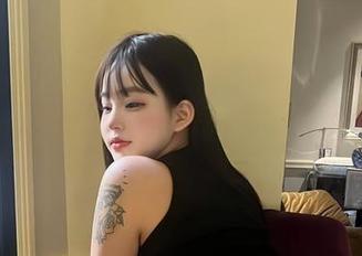 微密圈 – 浴室定制大作战！小优优子图集中水杯都在抢镜。
