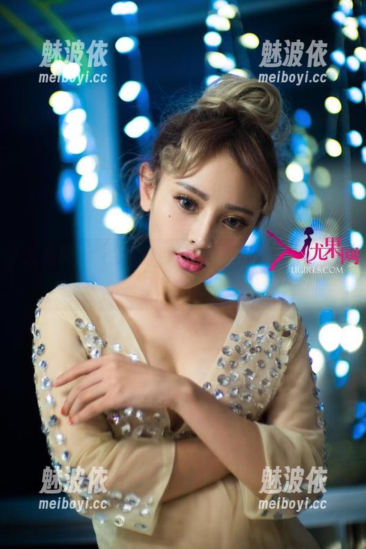 尤果网-李焱 尤果网 - 看李焱的眼镜,健康与时尚的交融,图库来看如何一探究竟?