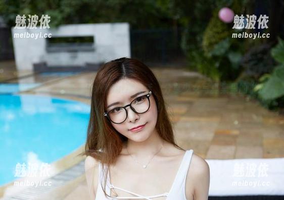 尤物馆 - 孟狐狸FoxYini撩鬼话，分享少女写真集里的“乐趣细节”！