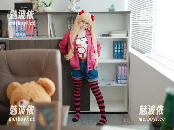 照片中那只“圣诞小鹿”，幼水铃衣的形态让我一时无言，原图为何如此令人捧腹？