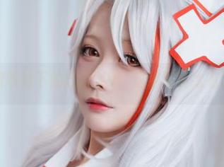 红裙映衬下的念念_D,这组写真太有戏了