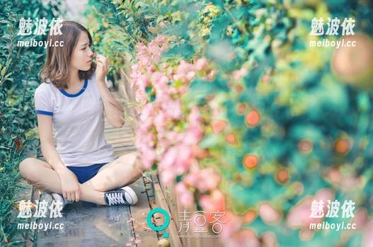 推女神 - 澳宝厂牌？不，今天是卓琳妹妹的双人壁纸合集，能拥有多少人气呢？