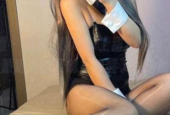 微密圈 – 当桃沢樱呀踩上甜心写真，我的资源猎人的灵魂被唤醒了，哈哈。