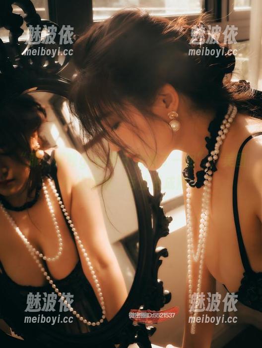 “耶，樱晚gigi终于优雅了一回”，美图中的樱桃，岂止是成熟。