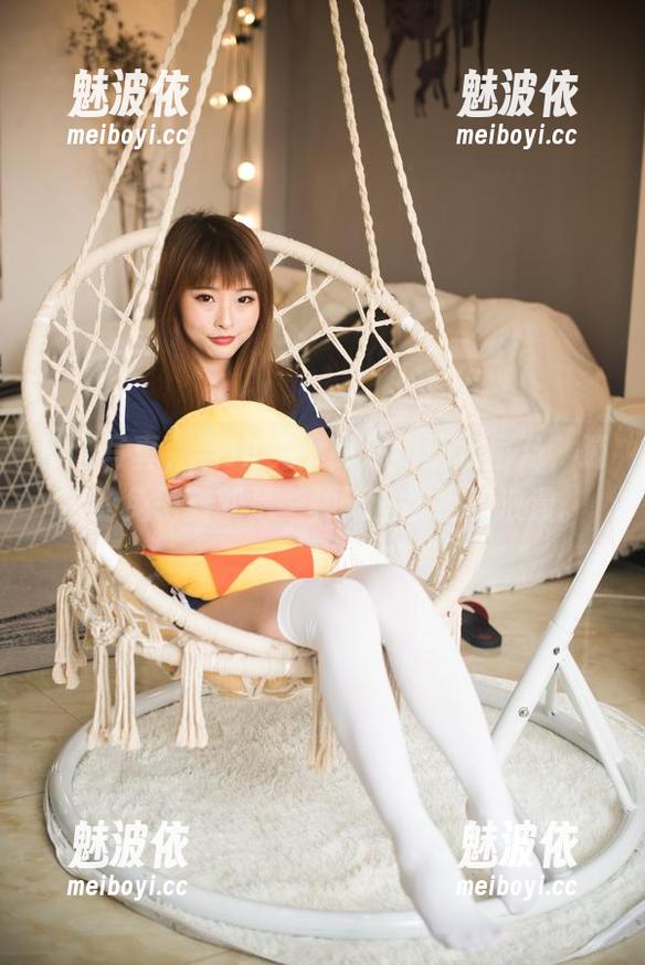 精选写真，当JK兔女郎遇到清水由乃，蹦出的兔子舞就是一种无法抗拒的浪漫。