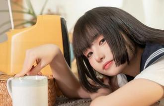 这在线女友写真，爆机少女喵小吉你真敢搞啊，太真实了。