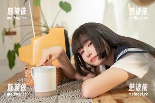 这在线女友写真，爆机少女喵小吉你真敢搞啊，太真实了。