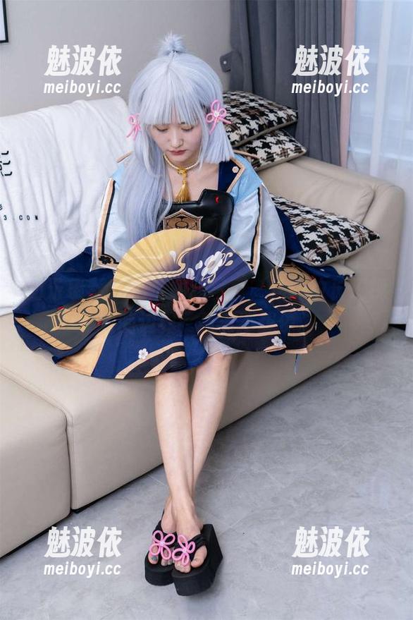 甜予摄影 - 精选澜澜写真，丝袜拉长了视线的边界，看着不想停。