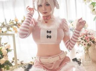 皮皮奶可可爱了啦的不羁魅魔写真,无圣光才是硬道理。