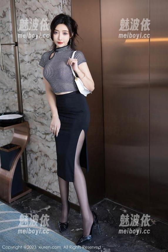 秀人网 - Olivia童安琪的奶牛大作战：这组图片合集，萌翻你的日常！