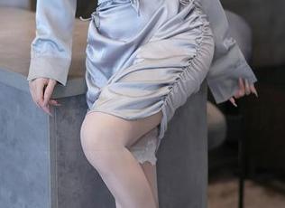 秀人网 – Sissi诗诗的JK：不靠滤镜的无圣光，结果美图来了神助攻！