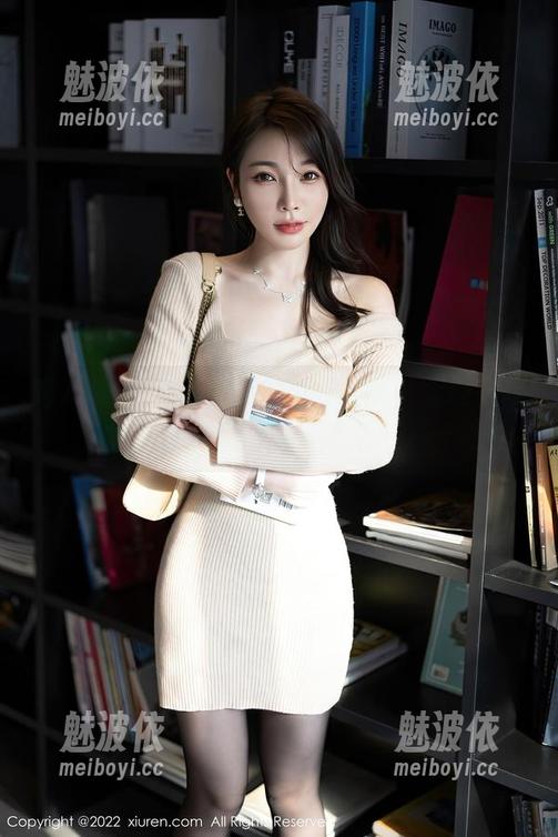 秀人网-Yuki鱼儿 秀人网 - Yuki鱼儿的泳池写真,定制一场欢快的浮游冒险吧!