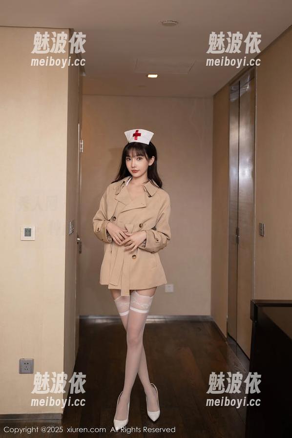 秀人网 - 高清合集：toro羽住的灰丝，这种风情，让我不知该如何表达！